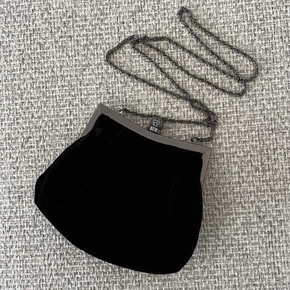 Hillard & Hanson Small Velvet Evening Bag - Picture 1 of 10